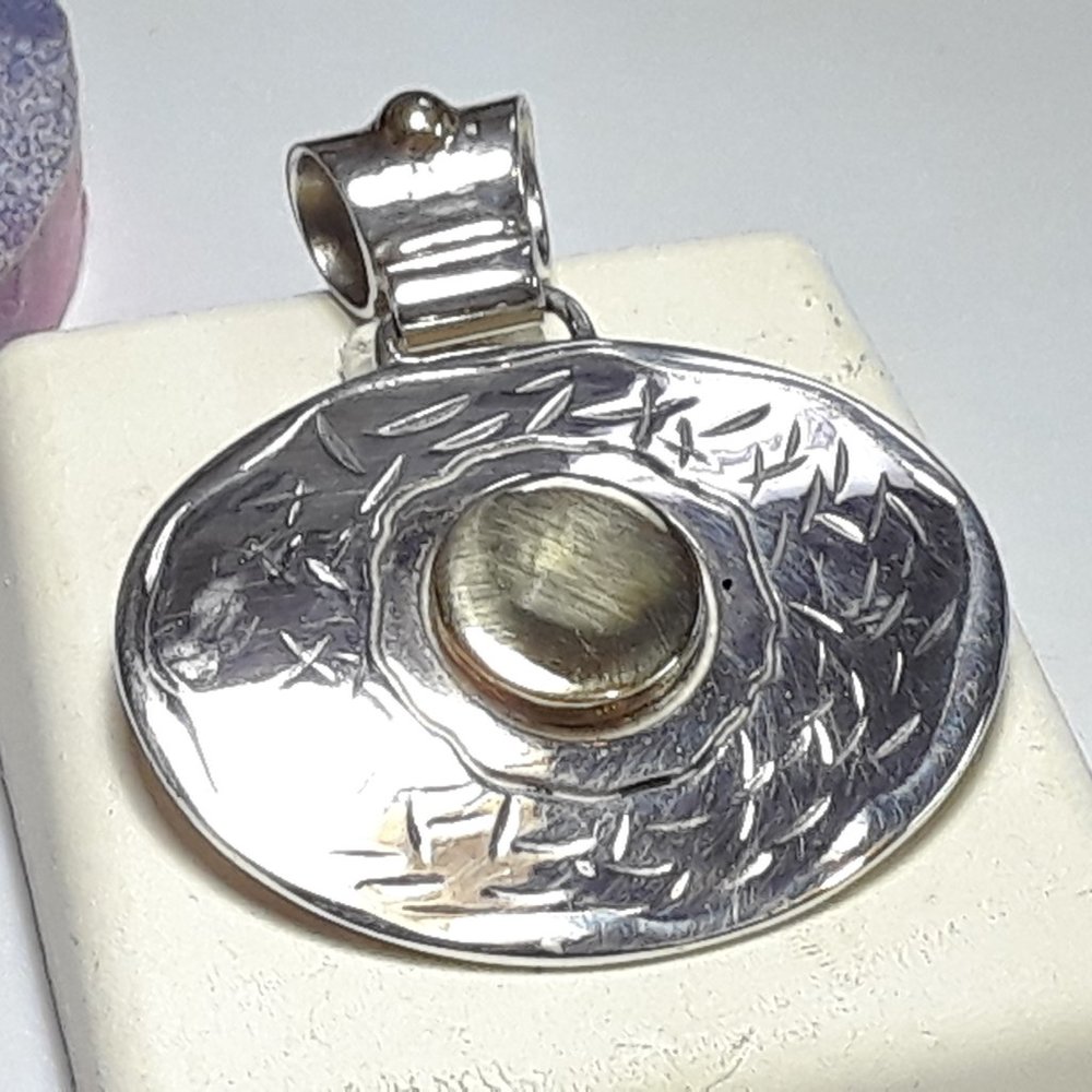 Estate 2-Tone Oval Bowed etched 925/14Kt Y/G Mexico Tube Bail Pendant #18501